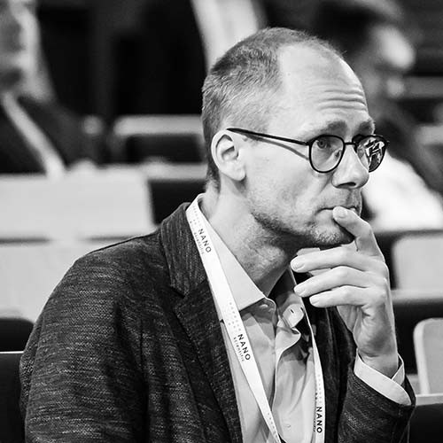 Keynote Talk: Electrochemical Strain and Strain Waves in Mixed Ionic–Electronic Conductors